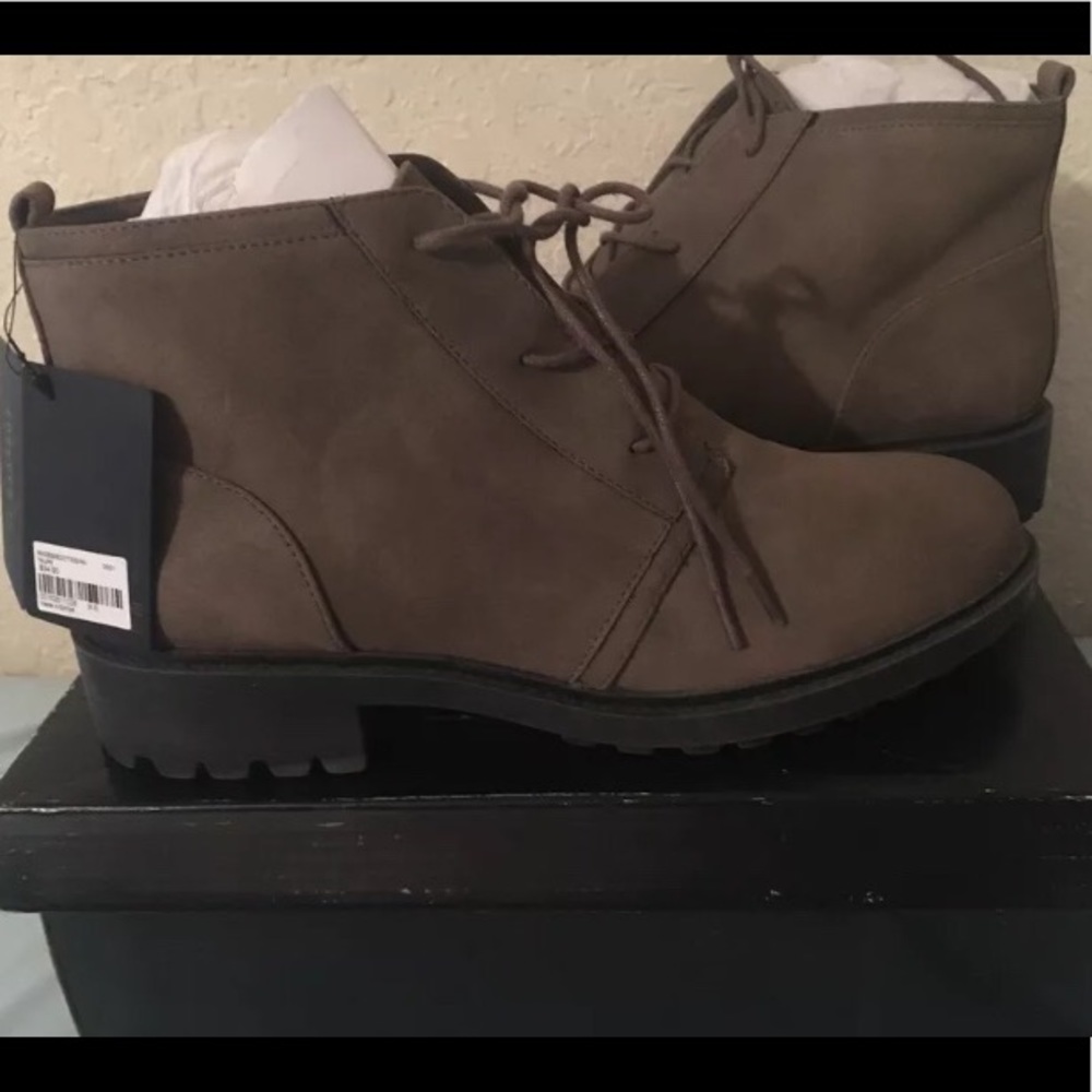 BRAND NEW FAIX LEATHER ANKLE BOOTS 8.5